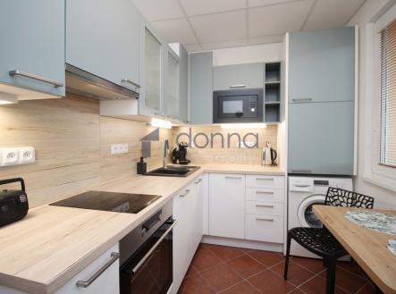 1a.jpg | Pronájem bytu, 2+1, 56 m²