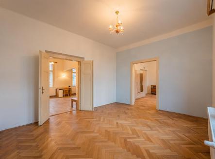 . | Prodej - dům/vila, 447 m²