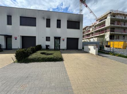 . | Pronájem - dům/vila, 110 m²