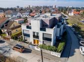 Pronájem - dům/vila, 250 m²