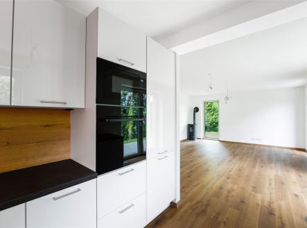 . | Pronájem - dům/vila, 183 m²