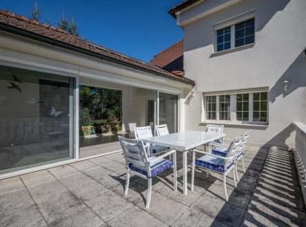 . | Prodej - dům/vila, 289 m²