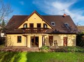 Pronájem - dům/vila, 300 m²