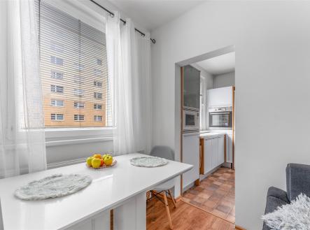 . | Prodej bytu, 4+1, 86 m²