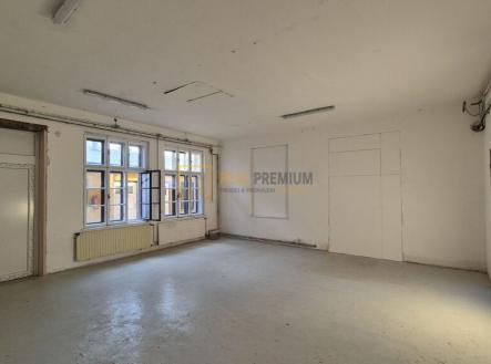 20240807-185153.jpg | Pronájem - skladovací prostor, 306 m²