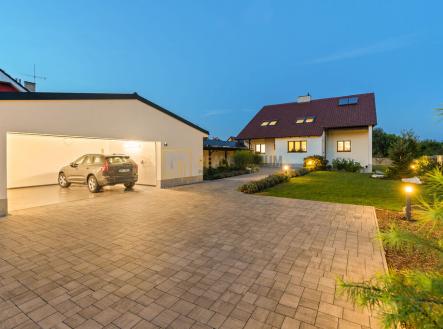 roman-vyklicky-41.jpg | Prodej - dům/vila, 411 m²