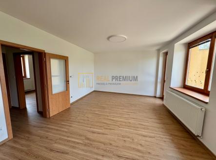 img-3239.jpeg | Pronájem bytu, 2+kk, 50 m²