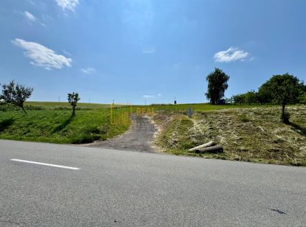 Prodej - pozemek pro bydlení, 674 m² obrázek