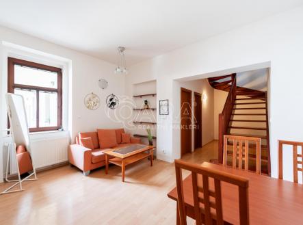 Byt Sokolovska (2 of 12).jpg | Pronájem bytu, 2+kk, 62 m²
