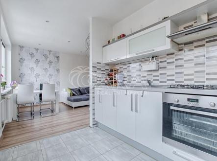 Pronájem bytu, 2+1, 55 m²