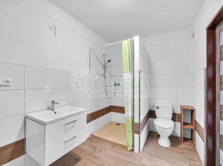 koupelna-wc.jpg | Prodej - dům/vila, 178 m²