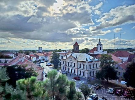 Náměstí Český Brod | Prodej - dům/vila, 290 m²