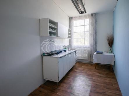 komercni-fulnek-20.jpg | Pronájem - kanceláře, 23 m²