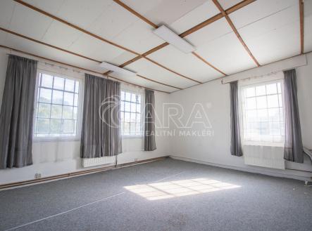 komercni-fulnek-23.jpg | Pronájem - kanceláře, 23 m²