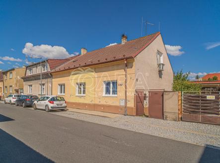 prodej-domu-kladno-rozdelov-regal-tyrova-01.jpg | Prodej - dům/vila, 180 m²