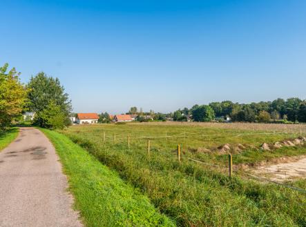 dsc00279.jpg | Prodej - pozemek pro bydlení, 4 042 m²