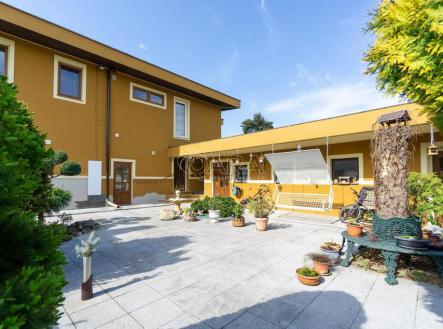 Prodej - dům/vila, 183 m²
