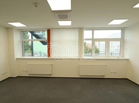 Pronájem - kanceláře, 30 m² obrázek
