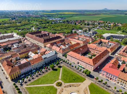 dji-20250428111140-0900-d-hdr.jpg | Prodej - nájemní dům, 460 m²