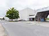 Pronájem - skladovací prostor, 674 m²