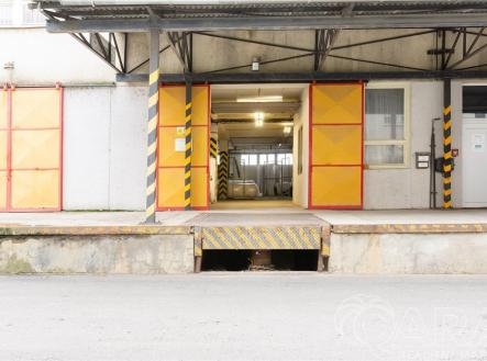 fotografie | Pronájem - skladovací prostor, 674 m²