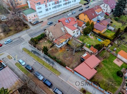 Pozemek 528 m2 | Prodej - dům/vila, 150 m²