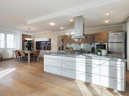 lm-0257.jpg | Prodej - dům/vila, 332 m²