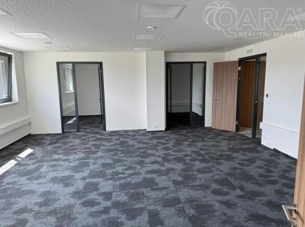 obrazek-whatsapp-2025-07-21-v-09.16.36-3142dce5.jpg | Pronájem - kanceláře, 148 m²