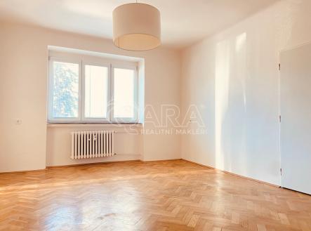 img-e8676.jpg | Pronájem bytu, 3+1, 80 m²