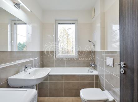 pronajem-byty-1-kk-33-m2-praha-uhrineves-002-5a8586.jpg | Pronájem bytu, 1+kk, 33 m²