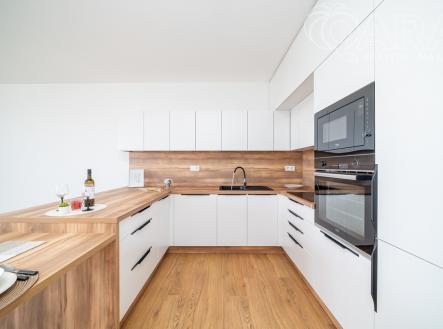 hf-20.jpg | Pronájem bytu, 2+kk, 77 m²