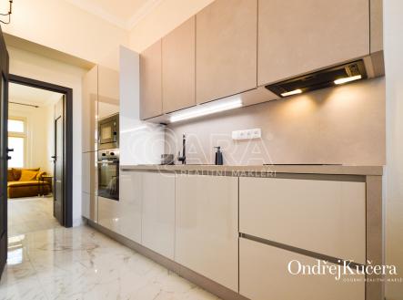 byt-pribyslavska-16.jpg | Pronájem bytu, 1+1, 40 m²