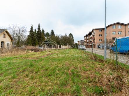 Zajímavý pozemek přímo pro Vás | Pronájem - pozemek pro bydlení, 729 m²
