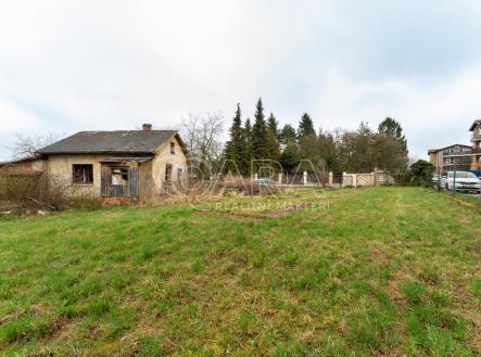 Zajímavý pozemek přímo pro Vás | Pronájem - pozemek pro bydlení, 729 m²
