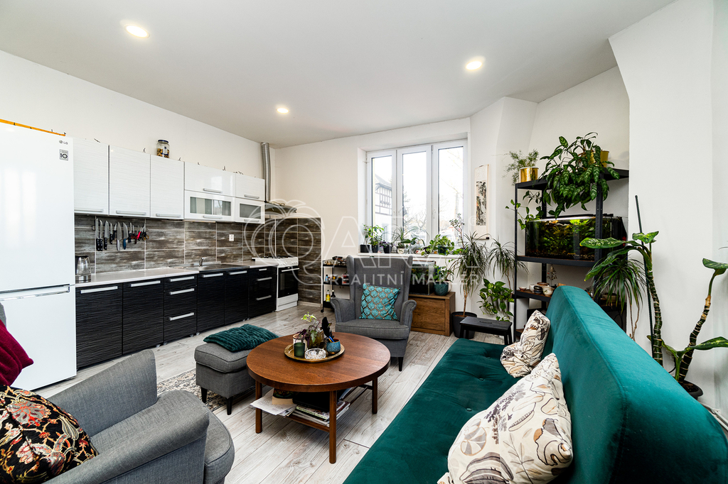 cdp02700-edit.jpg