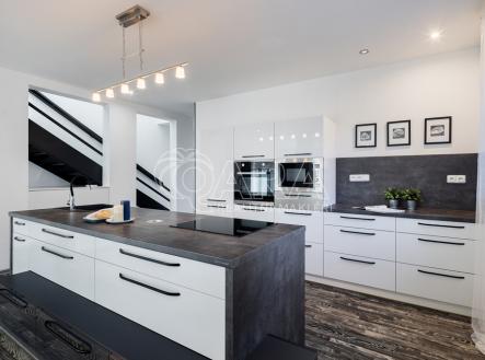 lm-0729.jpg | Prodej - dům/vila, 183 m²