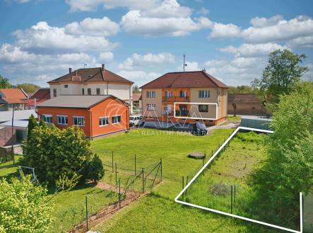 vestec4.jpg | Prodej bytu, 3+1, 74 m²