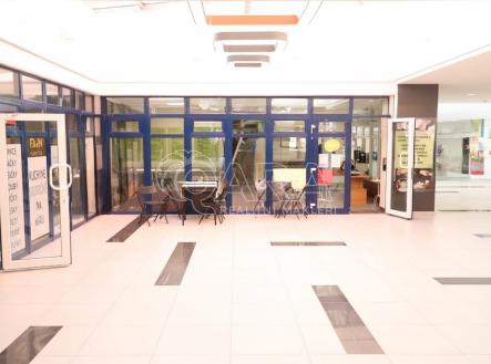 Pronájem - obchodní prostor, 142 m² obrázek
