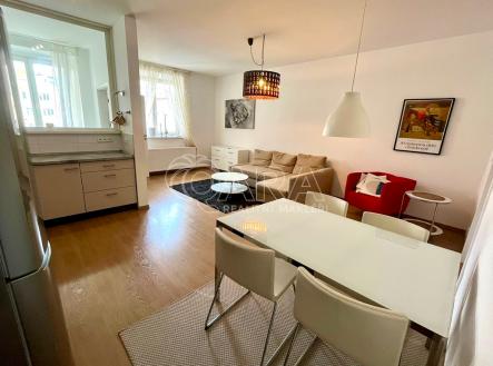 cafc67d9-ed2e-4222-b551-0f398d8418c2.jpg | Pronájem bytu, 3+kk, 86 m²