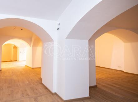 an-d3949tr-komerce-ext.jpg | Pronájem - obchodní prostor, 379 m²