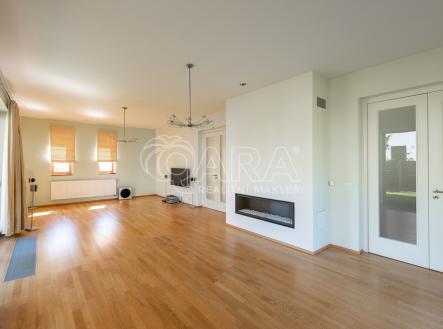 dum-statenice-19-of-31.jpg | Pronájem - dům/vila, 285 m²