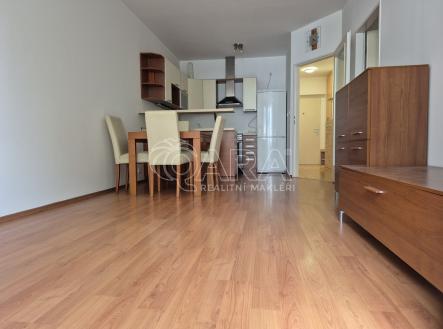 20250708-163058-1.jpg | Pronájem bytu, 2+kk, 54 m²