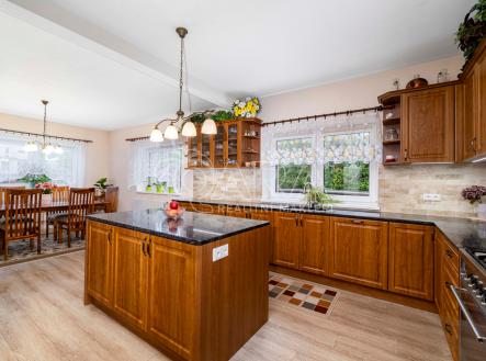 cdp03782-edit.jpg | Prodej - dům/vila, 234 m²