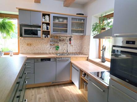 505853658-10080061848721072-7000848500915603157-n.jpg | Prodej - dům/vila, 120 m²
