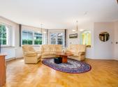 Prodej - dům/vila, 290 m²