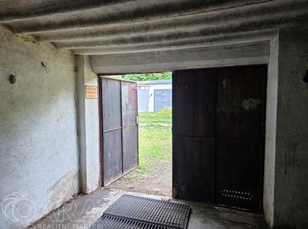 3.jpg | Prodej - malý objekt/garáž