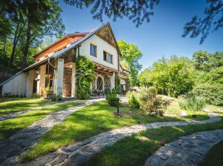 foto01.jpg | Prodej - dům/vila, 240 m²