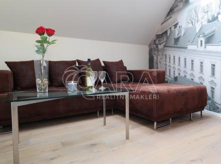 Pronájem bytu, 2+1, 80 m² obrázek