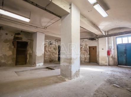 komercni-fulnek-01.jpg | Pronájem - skladovací prostor, 75 m²