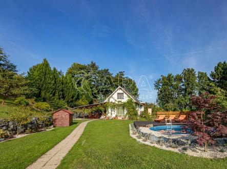 Dům a bazén | Prodej - pozemek pro bydlení, 2 262 m²